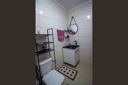 Casa para alugar com 115m², 2 quartos e 1 vaga Casa para alugar com 115m², 2 quartos e 1 vagaBanheiro da Suite
