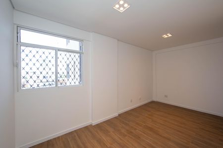 SALA de apartamento para alugar com 2 quartos, 47m² em Nova Suíça, Belo Horizonte