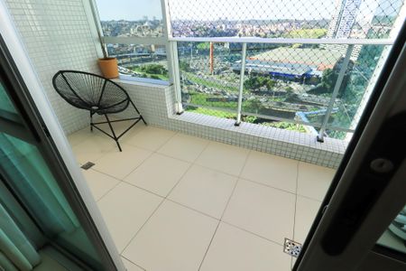 Varanda de kitnet/studio para alugar com 1 quarto, 45m² em Caminho das Árvores, Salvador