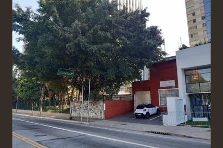 Casa à venda com 6 quartos, 300m² em Pinheiros, São Paulo