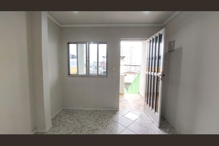 Casa para alugar com 70m², 2 quartos e sem vagaSala