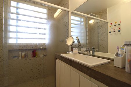 Apartamento à venda com 120m², 3 quartos e 1 vagaBanheiro da Suíte