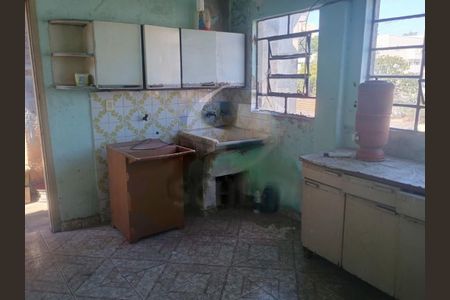 Casa à venda com 3 quartos, 250m² em Vila Campo Grande, São Paulo