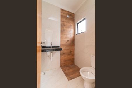 Casa à venda com 120m², 2 quartos e 2 vagas Casa à venda com 120m², 2 quartos e 2 vagasBanheiro da Suíte 1