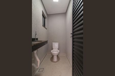 Casa à venda com 120m², 2 quartos e 2 vagas Casa à venda com 120m², 2 quartos e 2 vagasLavabo