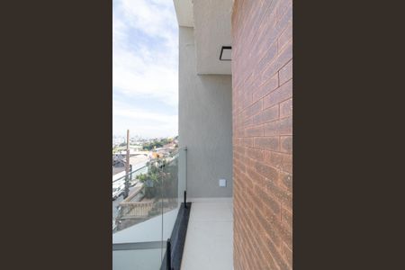 Casa à venda com 120m², 2 quartos e 2 vagas Casa à venda com 120m², 2 quartos e 2 vagasVaranda da Suíte 2