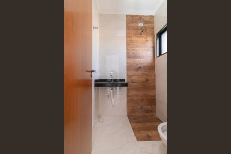 Casa à venda com 120m², 2 quartos e 2 vagas Casa à venda com 120m², 2 quartos e 2 vagasBanheiro da Suíte 2