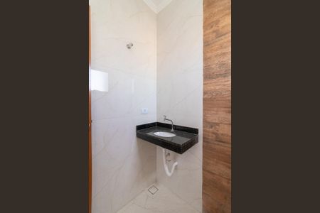 Casa à venda com 120m², 2 quartos e 2 vagas Casa à venda com 120m², 2 quartos e 2 vagasBanheiro da Suíte 2