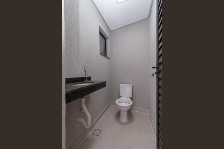 Casa à venda com 120m², 2 quartos e 2 vagas Casa à venda com 120m², 2 quartos e 2 vagasLavabo