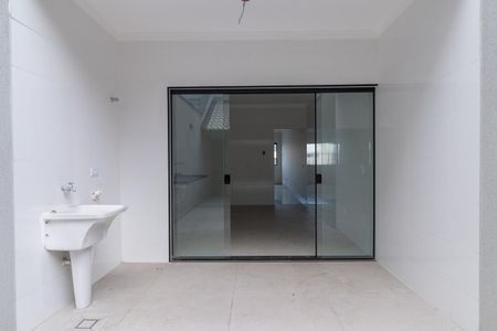 Casa à venda com 120m², 2 quartos e 2 vagas Casa à venda com 120m², 2 quartos e 2 vagasÁrea de Serviço