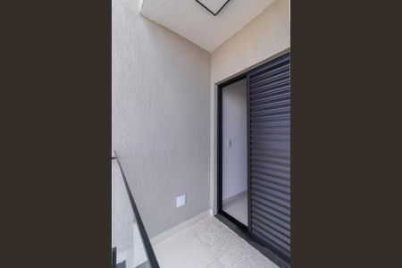 Casa à venda com 120m², 2 quartos e 2 vagas Casa à venda com 120m², 2 quartos e 2 vagasVaranda da Suíte 2
