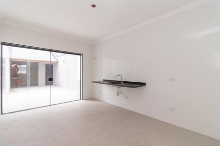 Casa à venda com 120m², 2 quartos e 2 vagas Casa à venda com 120m², 2 quartos e 2 vagasCozinha