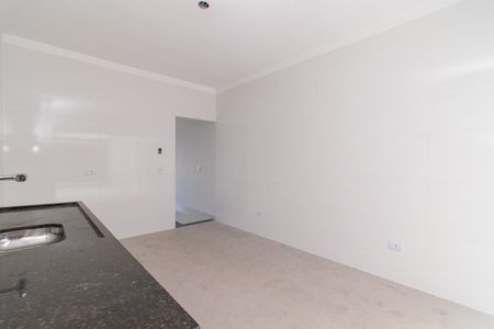 Casa à venda com 120m², 2 quartos e 2 vagas Casa à venda com 120m², 2 quartos e 2 vagasCozinha