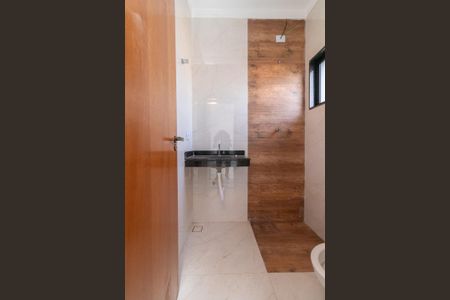 Casa à venda com 120m², 2 quartos e 2 vagas Casa à venda com 120m², 2 quartos e 2 vagasBanheiro da Suíte 2