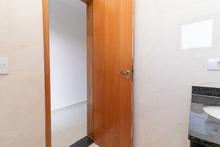 Casa à venda com 120m², 2 quartos e 2 vagas Casa à venda com 120m², 2 quartos e 2 vagasBanheiro da Suíte 2