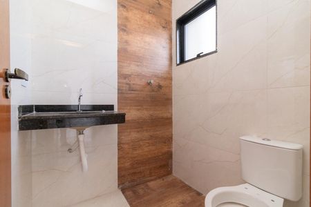 Casa à venda com 120m², 2 quartos e 2 vagas Casa à venda com 120m², 2 quartos e 2 vagasBanheiro da Suíte 2
