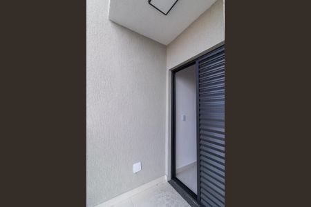 Casa à venda com 120m², 2 quartos e 2 vagas Casa à venda com 120m², 2 quartos e 2 vagasVaranda da Suíte 2