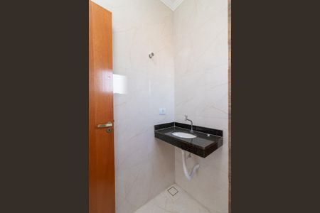 Casa à venda com 120m², 2 quartos e 2 vagas Casa à venda com 120m², 2 quartos e 2 vagasBanheiro da Suíte 2