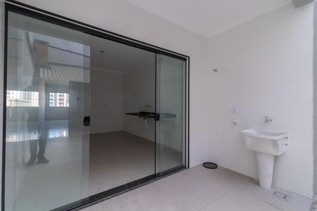 Casa à venda com 120m², 2 quartos e 2 vagas Casa à venda com 120m², 2 quartos e 2 vagasÁrea de Serviço