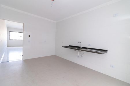 Casa à venda com 120m², 2 quartos e 2 vagas Casa à venda com 120m², 2 quartos e 2 vagasCozinha
