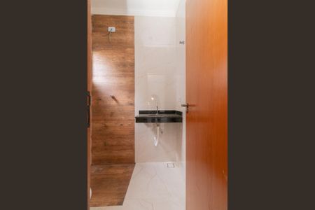 Casa à venda com 120m², 2 quartos e 2 vagas Casa à venda com 120m², 2 quartos e 2 vagasBanheiro da Suíte 1