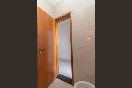 Casa à venda com 120m², 2 quartos e 2 vagas Casa à venda com 120m², 2 quartos e 2 vagasBanheiro da Suíte 2
