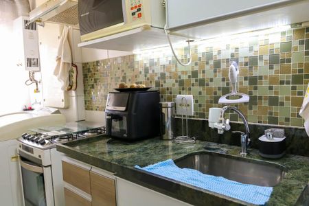 Cozinha de apartamento à venda com 3 quartos, 60m² em Engenho de Dentro, Rio de Janeiro