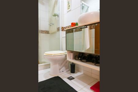 Apartamento à venda com 60m², 3 quartos e 1 vaga Apartamento à venda com 60m², 3 quartos e 1 vagaBanheiro Social