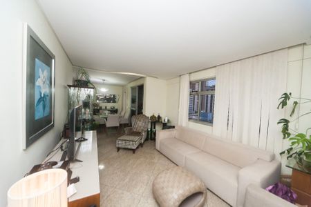 Apartamento à venda com 129m², 4 quartos e 2 vagas Apartamento à venda com 129m², 4 quartos e 2 vagassala