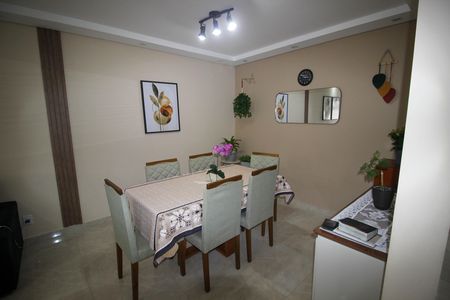 Casa para alugar com 115m², 2 quartos e 2 vagas