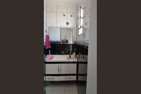 Casa à venda com 4 quartos, 220m² em Jardim Santa Cruz (Campo Grande), São Paulo