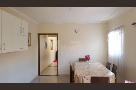 Casa à venda com 4 quartos, 220m² em Jardim Santa Cruz (Campo Grande), São Paulo