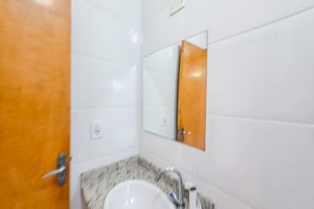 Apartamento à venda com 100m², 2 quartos e 1 vaga Apartamento à venda com 100m², 2 quartos e 1 vagaBanheiro da Suíte