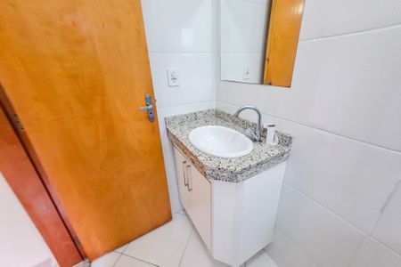Apartamento à venda com 100m², 2 quartos e 1 vaga Apartamento à venda com 100m², 2 quartos e 1 vagaBanheiro da Suíte