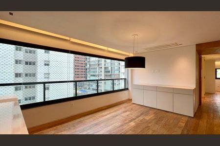 Sala de apartamento para alugar com 2 quartos, 105m² em Pinheiros, São Paulo