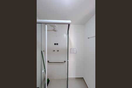 Banheiro de kitnet/studio para alugar com 1 quarto, 25m² em Penha de França, São Paulo