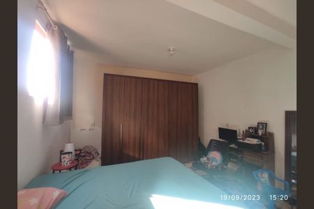 Casa à venda com 8 quartos, 200m² em Jardim Laguna, Contagem