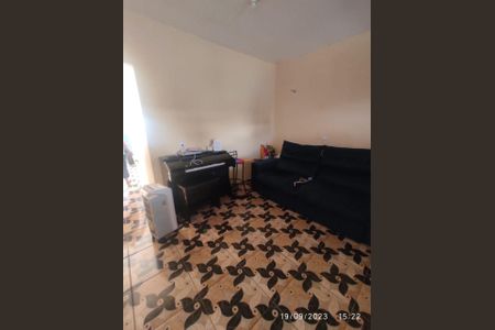 Casa à venda com 8 quartos, 200m² em Jardim Laguna, Contagem