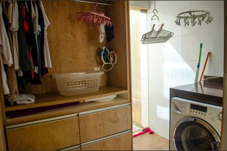 Casa à venda com 208m², 4 quartos e 4 vagasÁrea de Serviço