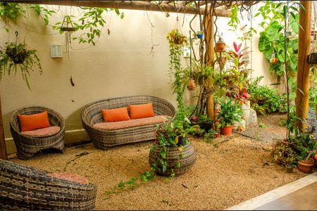 Casa à venda com 208m², 4 quartos e 4 vagasQuintal