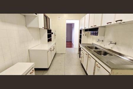 Foto 13 de apartamento para alugar com 3 quartos, 135m² em Morro dos Ingleses, São Paulo