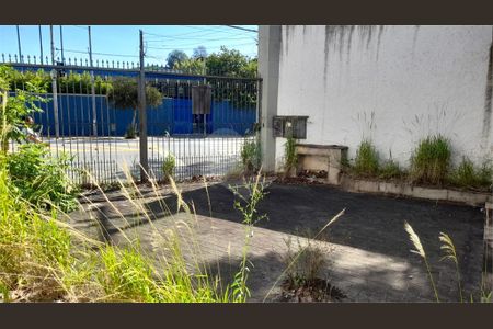 Casa à venda com 4 quartos, 184m² em Carandiru, São Paulo