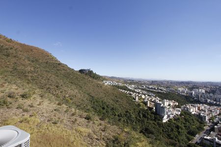 Apartamento à venda com 130m², 3 quartos e 3 vagasVista