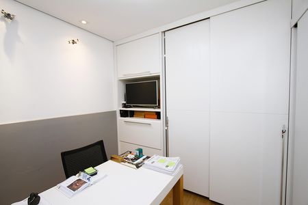 Apartamento à venda com 130m², 3 quartos e 3 vagasQuarto 3