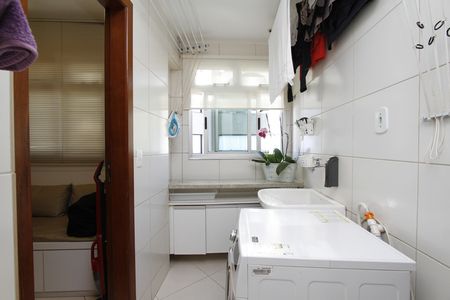 Apartamento à venda com 130m², 3 quartos e 3 vagasÁrea de Serviço