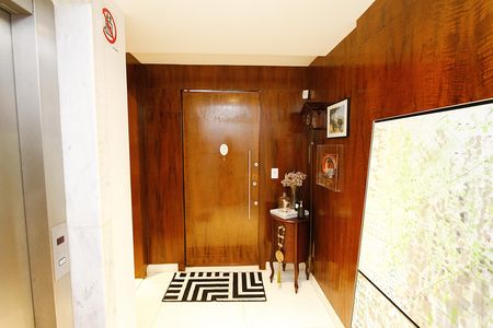 Apartamento à venda com 130m², 3 quartos e 3 vagasEntrada