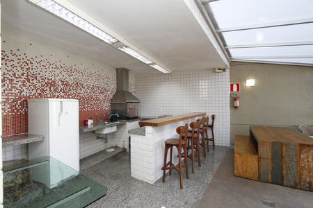 Apartamento à venda com 130m², 3 quartos e 3 vagasÁrea comum - Churrasqueira