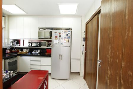 Apartamento à venda com 130m², 3 quartos e 3 vagasCozinha