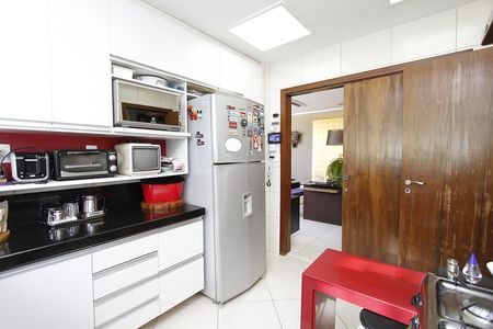 Apartamento à venda com 130m², 3 quartos e 3 vagasCozinha