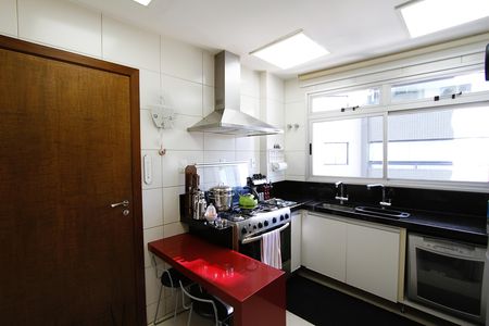 Apartamento à venda com 130m², 3 quartos e 3 vagasCozinha